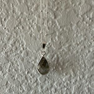 Beautiful semi precious gems fine necklace. Never worn.